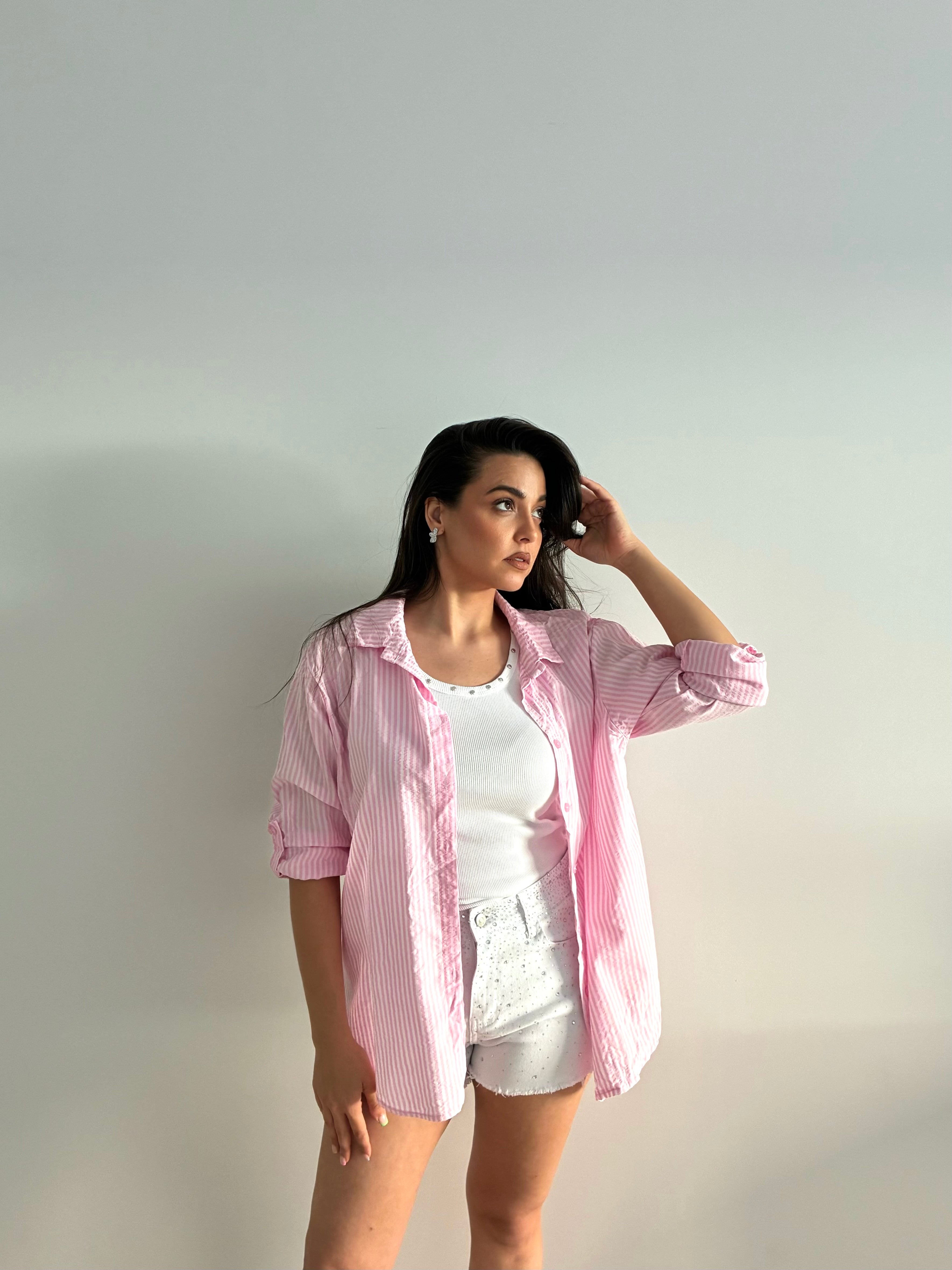 Camisa rosa de rayas