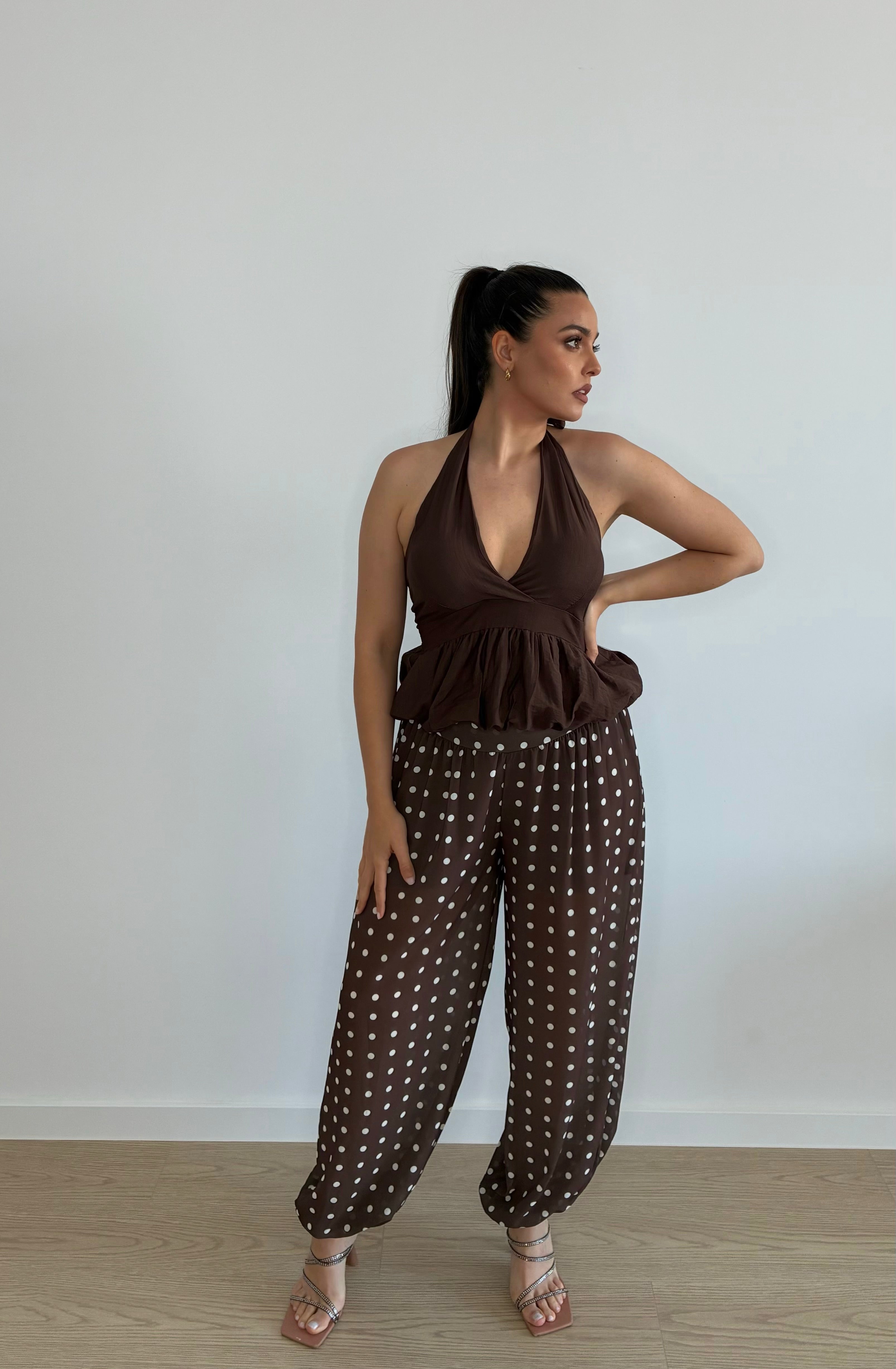 Top peplum marrón o negro