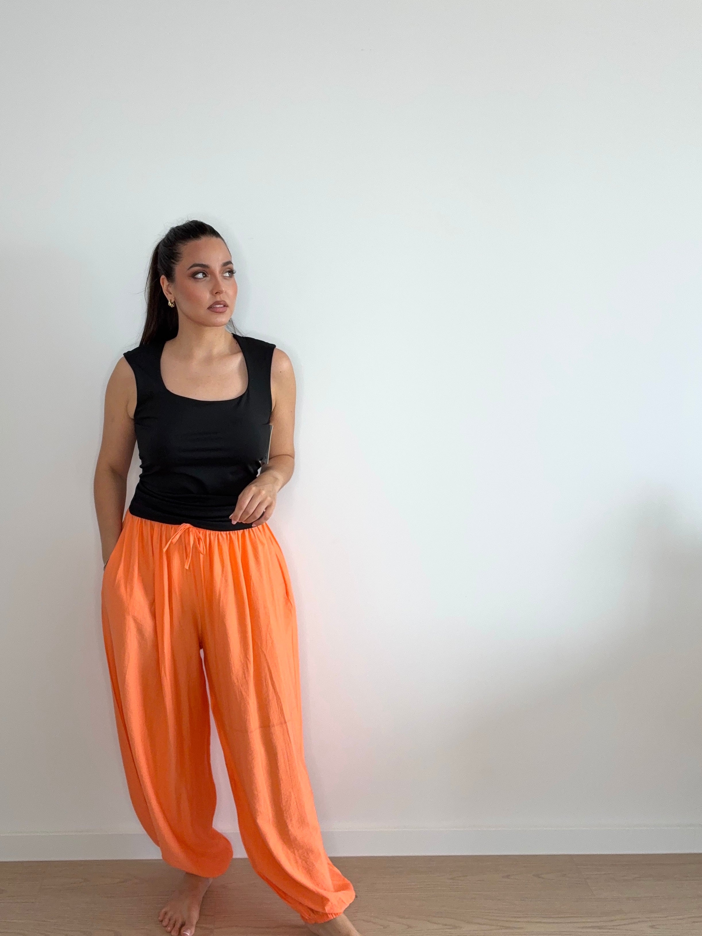 Pantalón básico bombacho