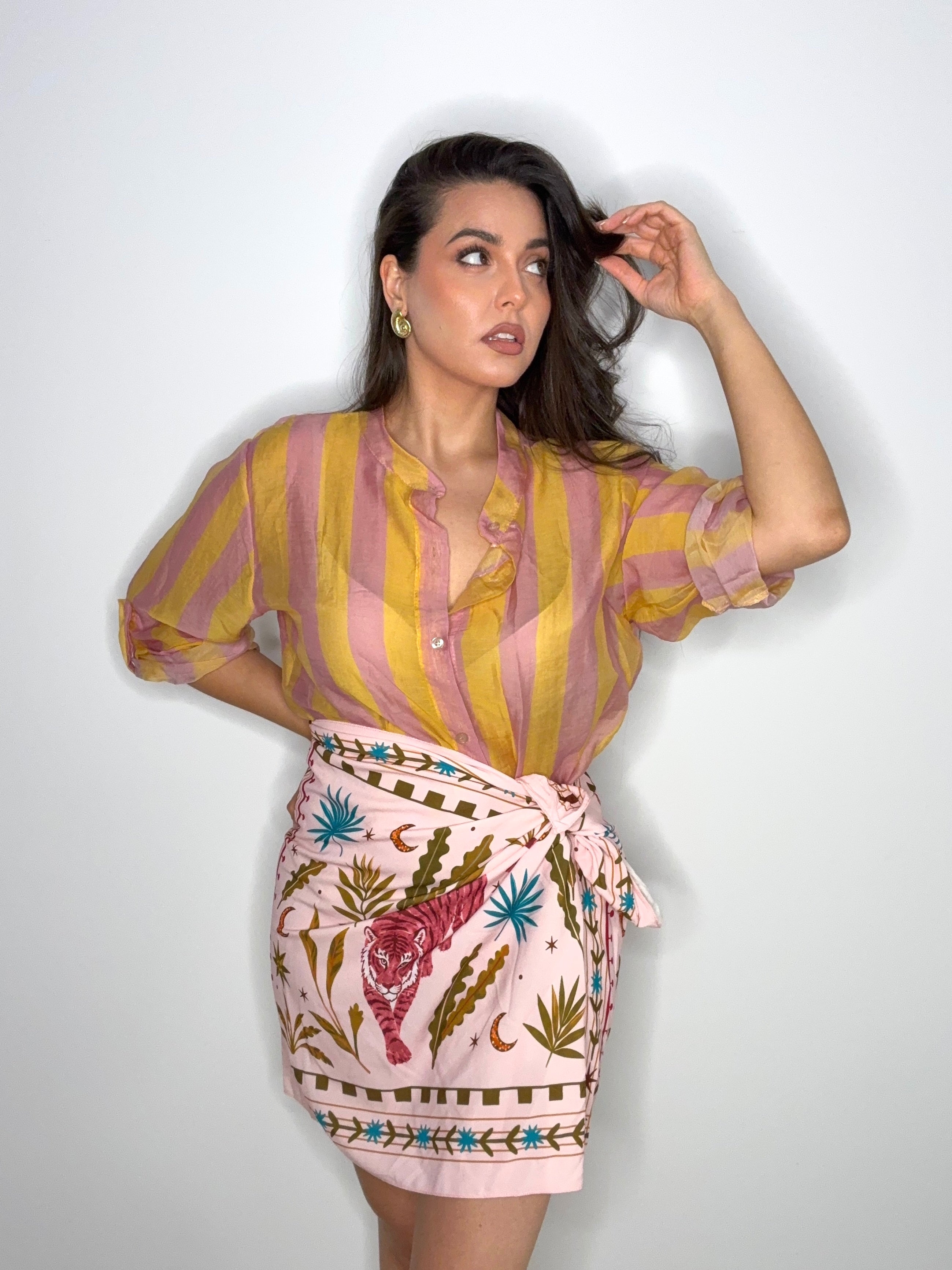 Falda pareo corto rosa claro