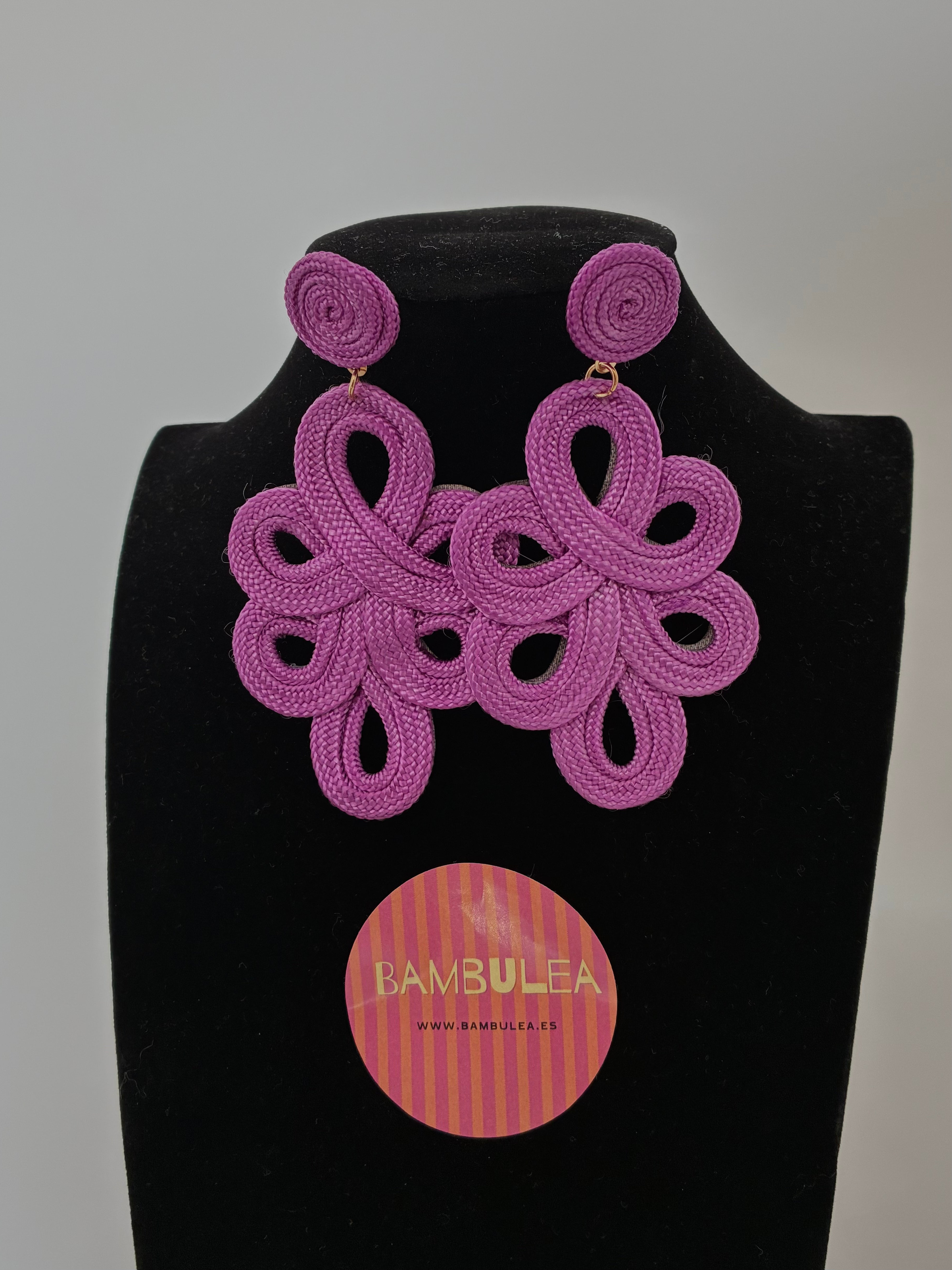 Pendientes entrelazados naranja