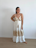 Vestido ibicenco blanco bordado en hilo dorado